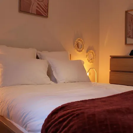 Appartement Réole Familial Au Calme - Parc, Piscine&parking *