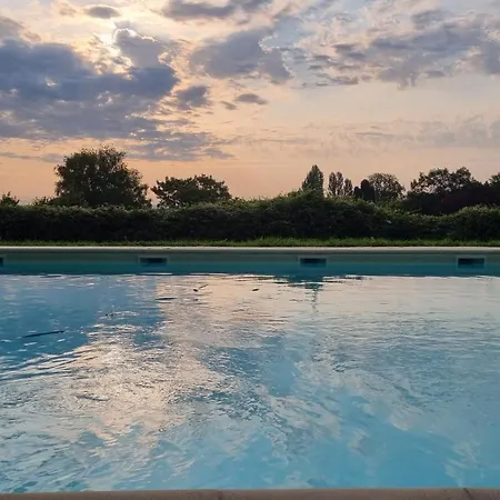 Réole Familial Au Calme - Parc, Piscine&parking Appartement Reignac (Charente)