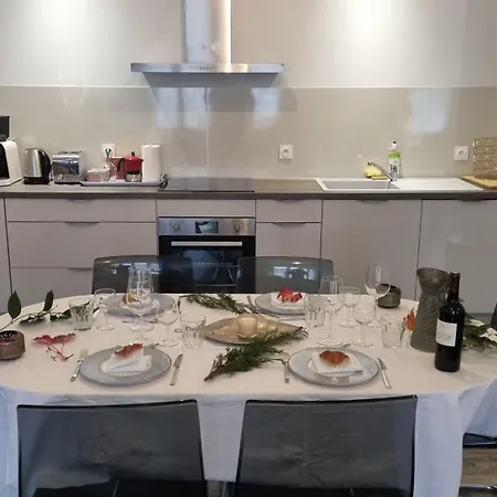 Appartement Réole Familial Au Calme - Parc, Piscine&parking