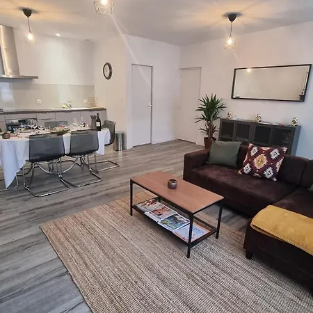 Appartement Réole Familial Au Calme - Parc, Piscine&parking *